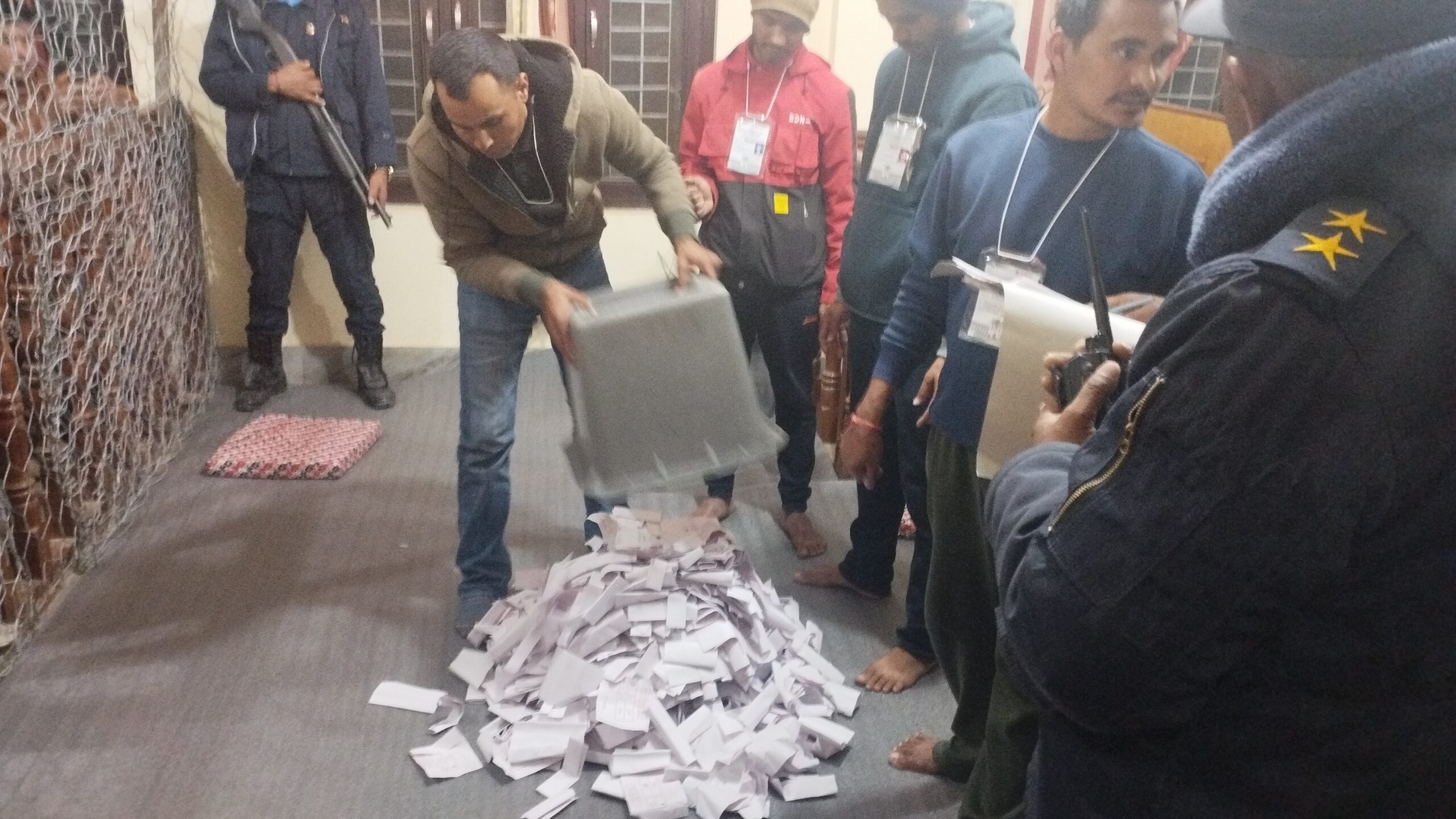 डोटीमा प्रतिनिधि सभा र प्रदेश सभाको मतगणना एकै पटक सुरु