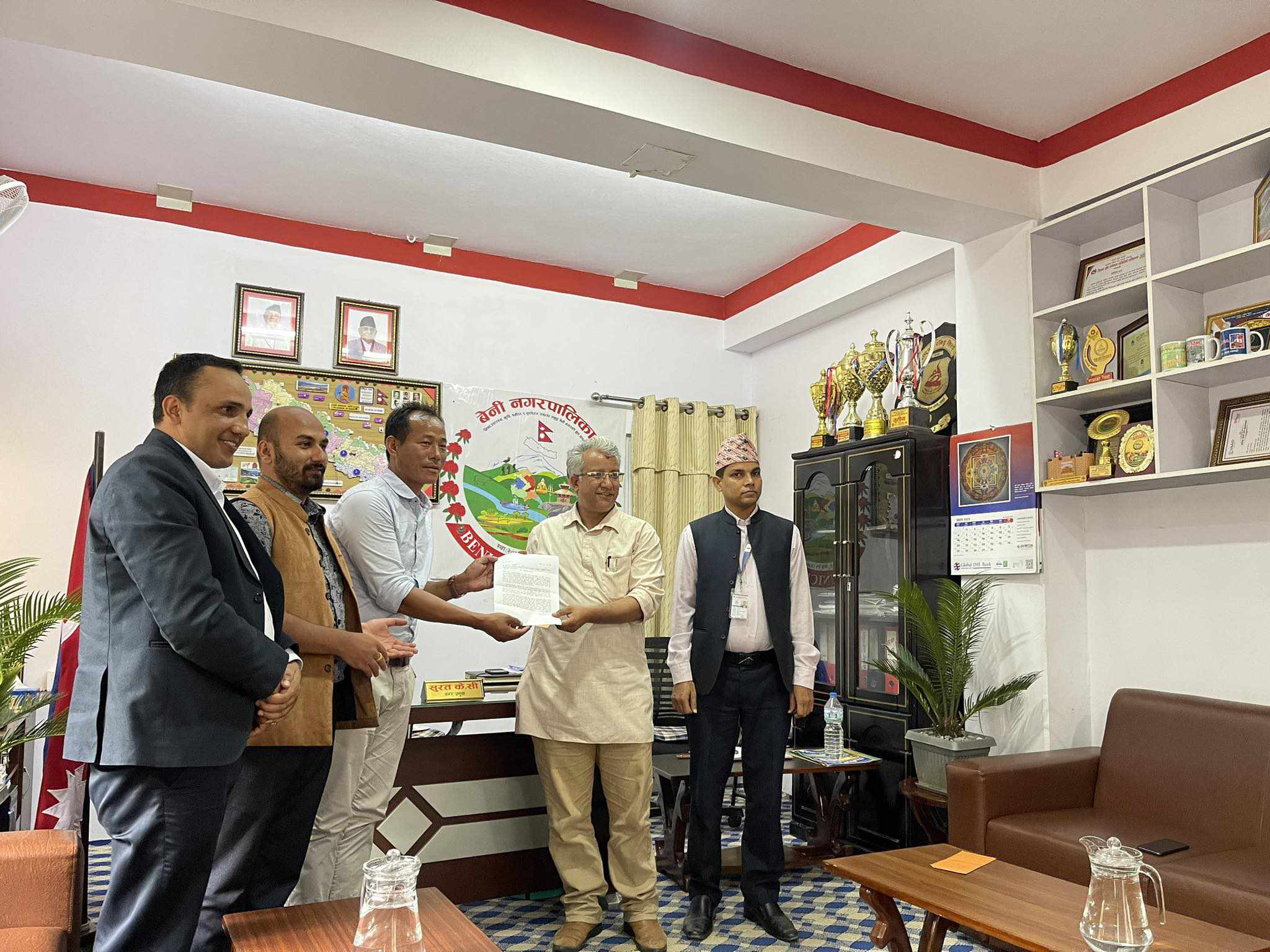प्याब्सन म्याग्दीले विभिन्न निकायमा ज्ञापनपत्र बुझायो