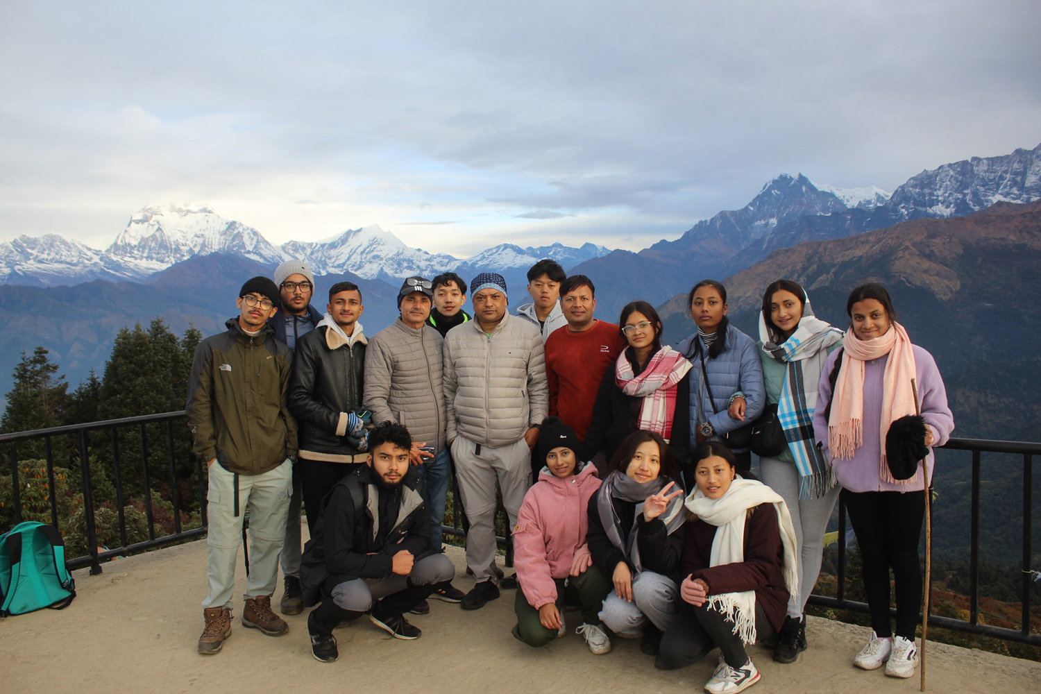 पुनहिलबाट नेता थापाको सन्देश– पदमार्गलाई धुुवा र धुुलोमुुक्त बनाउनपर्छ