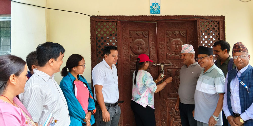 सङ्घीय खानेपानी तथा ढल व्यवस्थापन आयोजना कार्यालयमा तालाबन्दी