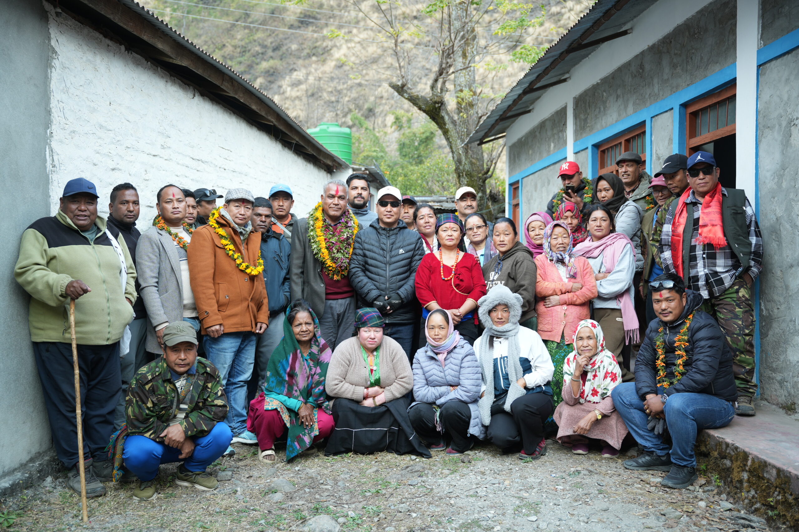 म्याग्दी : कांग्रेसका उम्मेदवार भण्डारी अन्नपूर्णमा घरदैलो गर्दै