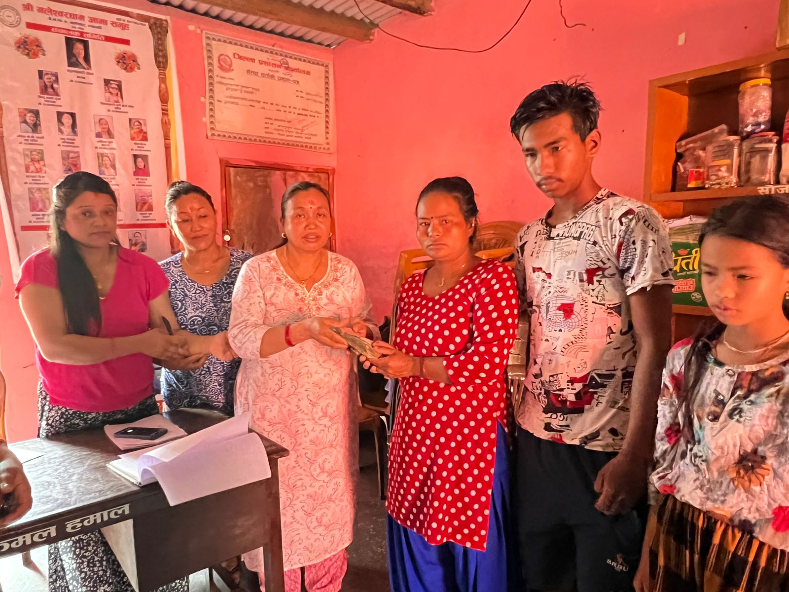 सम्पर्कविहीन भएका बिस्ने सार्कीको खोजी गर्न गलेश्वरधाम आमा समुहको आर्थिक सहयोग